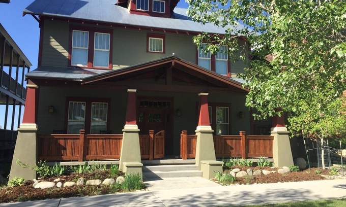 Buena Vista Casa | Una casa estilo artesano de 5 habitaciones en South Main Buena Vista