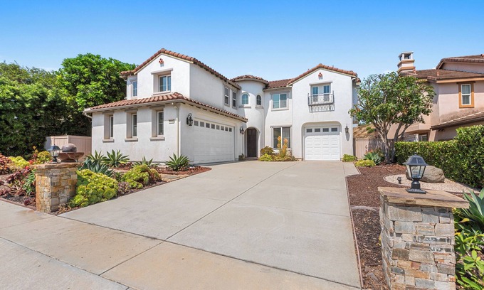 San Elijo Hills Casa | 5BR 2.5BA Home Oceanview & in-ground Spa in gated community of San Elijo Hills!