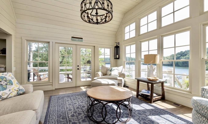 Crane Hill Casa | 5BR / 4. 5BA Smith Lake Home en comunidad privada en Smith Lake!