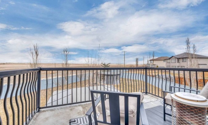Chestermere Casa | 5BR Gem w/ Pizza Oven, Theater & Views