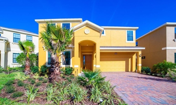 Davenport Villa | 5br Pool Villa At Providence Golf & Country Club 5 Bedroom Villa