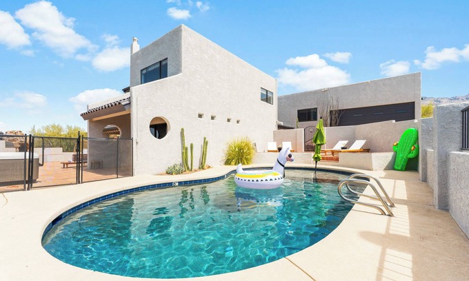 Cimarron Foothills Estates Casa | Spacious 6BR Desert Retreat with Pool, Spa & Views