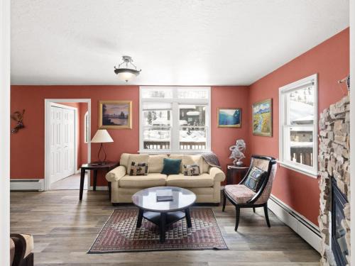 Deer Valley Casa | 5BR with Hot Tub Minutes to Ski Resort!
