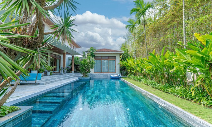 Ngu Hanh Son Villa | 5BRs villas for a perfect family getaway