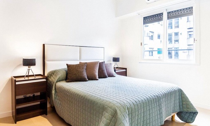 Congreso Apartamento | 5D - Gorgeous Downtown Apt.