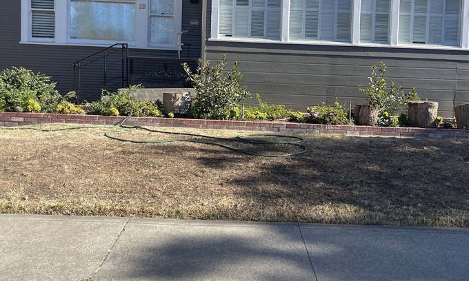 Stockton Casa | #5Lovely Room/w full bathroom, 3 block from Saint Joseph hospital