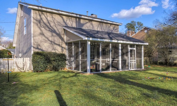 National Hills Casa | 5min to AN Golf Club l Pet-Friendly l Big Backyard, BBQ & Fun Activities