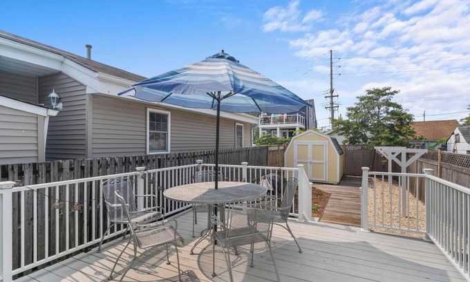 Seaside Heights Cabaña | 5min walk to the beach Home 2 BR 1 Bth Grill &Deck
