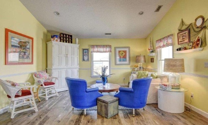 North Topsail Beach Casa | 5th Ave Adventure