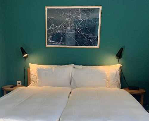 Central Interlaken Hotel | 5th Floor Basic Rooms - shared bathrooms