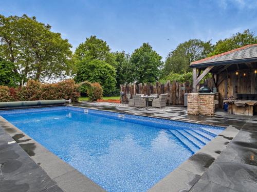 Clenchwarton Casa | 6 Bed in Kings Lynn 90964