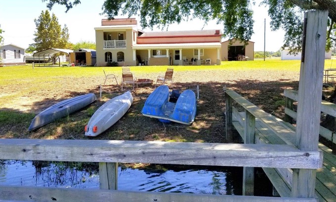 Summerton Casa | 6 Bedrm, 4 full bath + 2 half bath Lake Marion Waterfront Home with 2025 updates