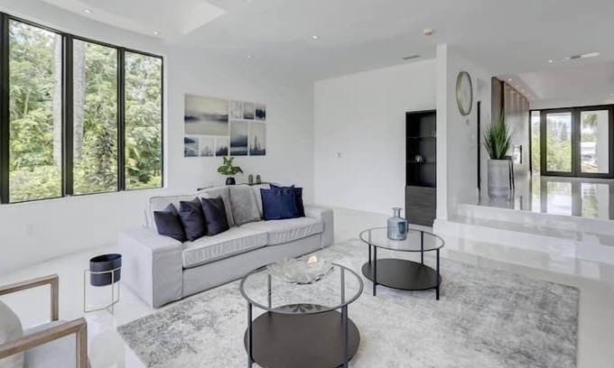 Southwest Ranches Apartamento | 6 Bedroom 687891 by Houzlet