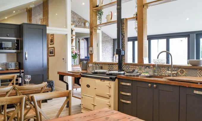 Wigton Cabaña | 6 bedroom accommodation in Waverton, near Wigton