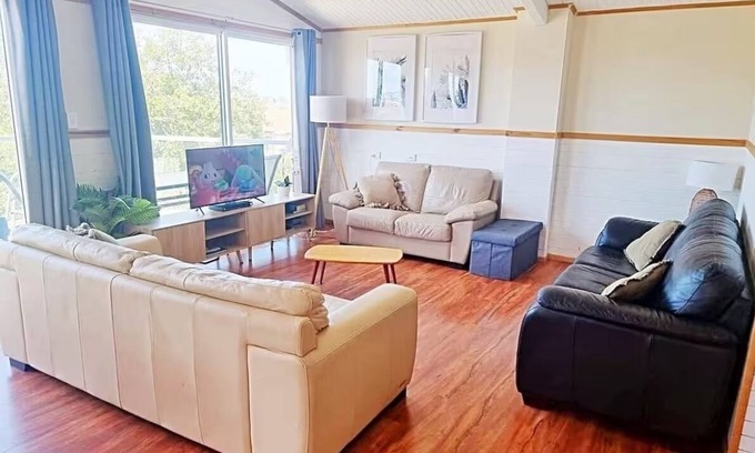 Swansea Casa | 6 Bedroom House Swansea (au)