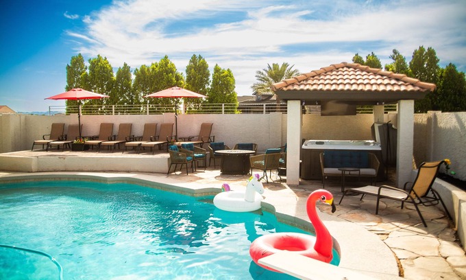Lehi Casa | 6 Bedroom Resort Central location Close to Tempe Scottsdale Golf Sprint Training