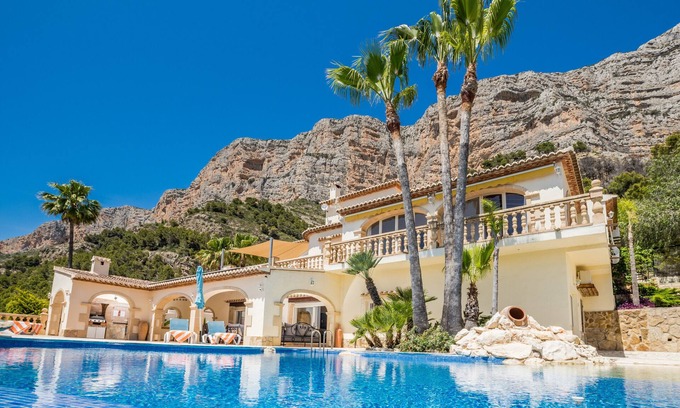 Montgo de Toscamar Villa | Villa de 6 dormitorios con piscina infinita