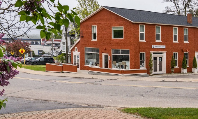 Harbor Springs Apartamento | 6 Campanas: Alojamiento en Harbor Springs para el viajero exigente