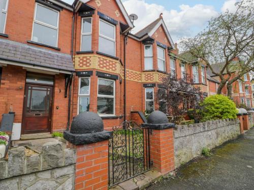 Colwyn Bay Casa | 6 Canning Road