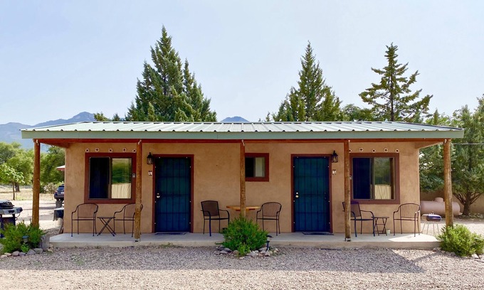 Glenwood Casa | #6 Casita Geronimo at the Catwalk, 1 BdRm Casita Kitchentte