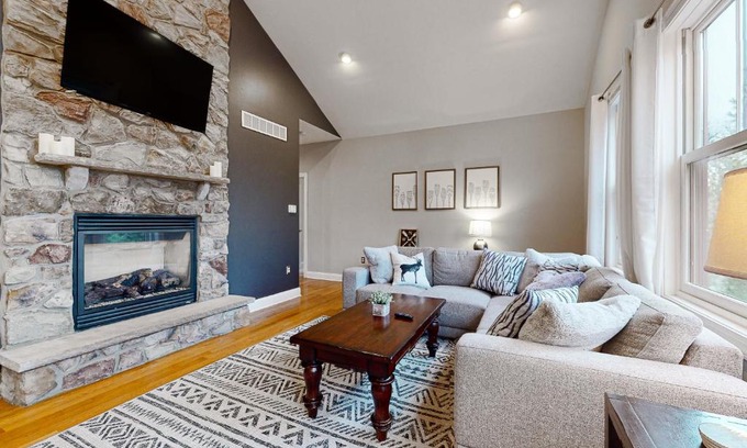 Lake Harmony Casa | 6 Fieldstone Ct