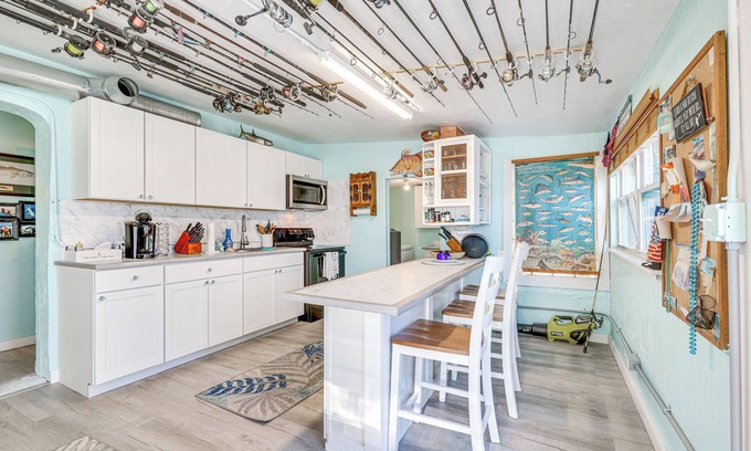 Ruskin Casa | 6 Mi to Beach: Riverfront Home in Ruskin!