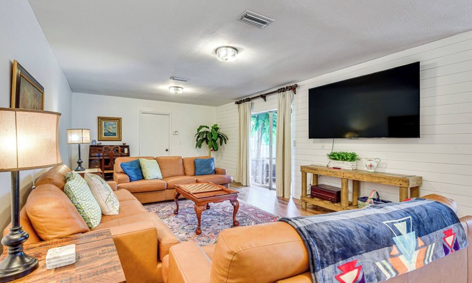 Bradenton Casa | 6 Mi to Beaches: Modern Bradenton Getaway!