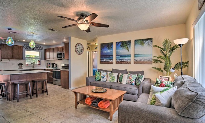 Seminole Casa | 6 Mi to Beaches Seminole Retreat with Pool