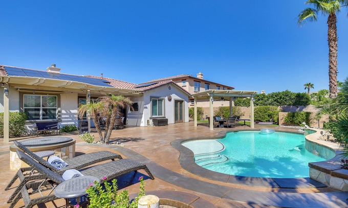 Indio Casa | 6 Mi to Coachella: Retreat w/ Outdoor Oasis