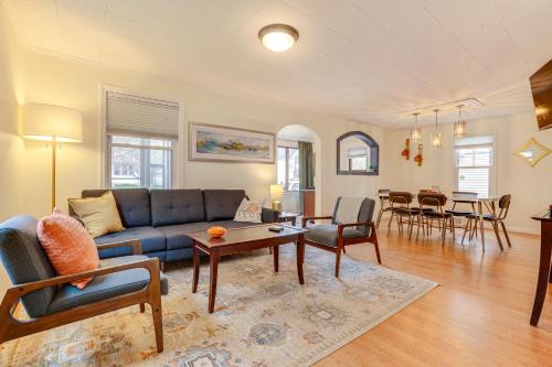 Highland Casa | 6 Mi to Dtwn St Paul Home with Patio