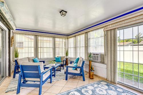Embassy Hills Casa | 6 Mi to Hudson Beach Port Richey Home with Patio!