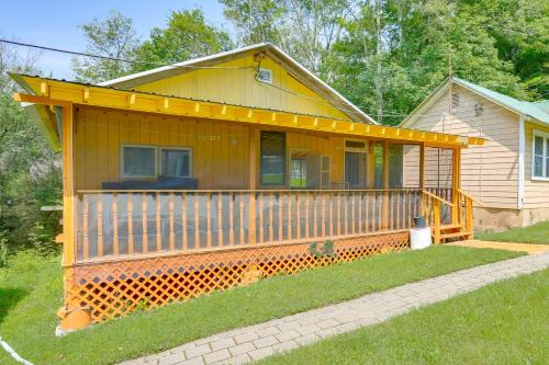 Mongaup Valley Casa | 6 Mi to State Park Mongaup Valley Cabin!