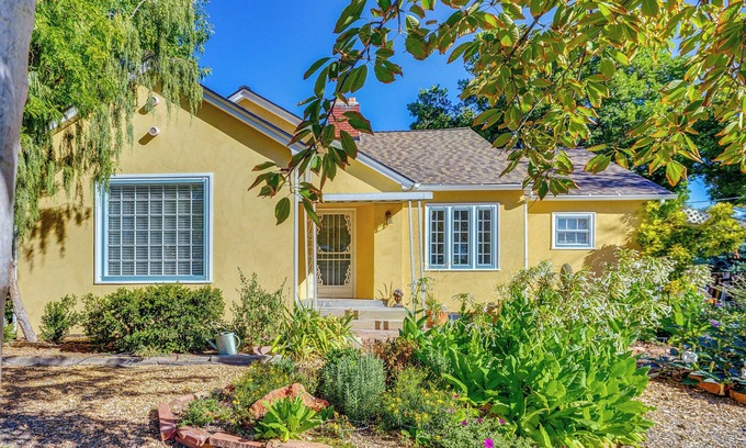 South Salt Lake Casa | 7 Mi to Downtown Salt Lake City: Charming Home