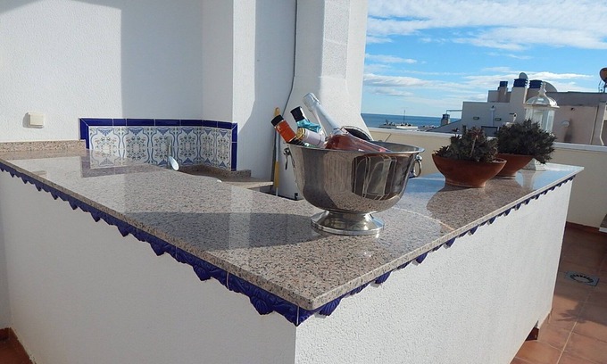 Pueblo Latino Apartamento | 6 min walk to Mil Palmeras seafront, restaurants and bars, great for Padel