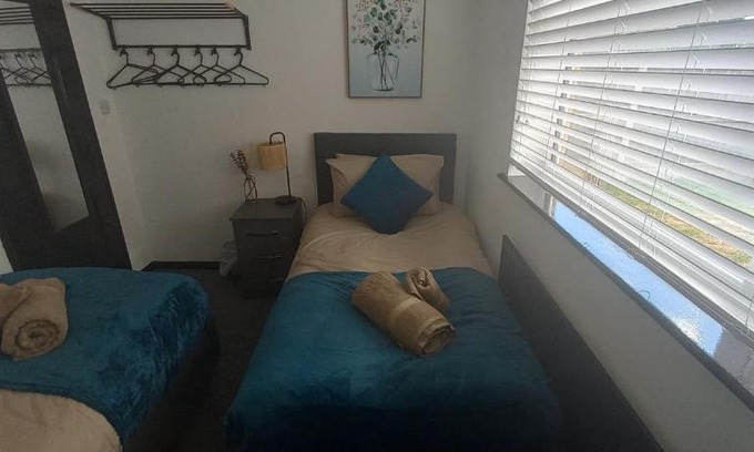 Wolverhampton Apartamento | 6-min Walk to New Cross Parking Long Stay Discounts