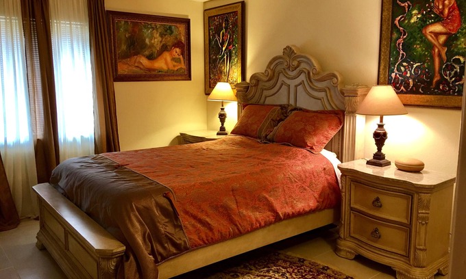 Longwood Condominio | Galeria de arte europea