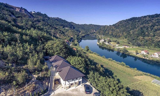 Mali Radic Apartamento | 6 New River View Apartments