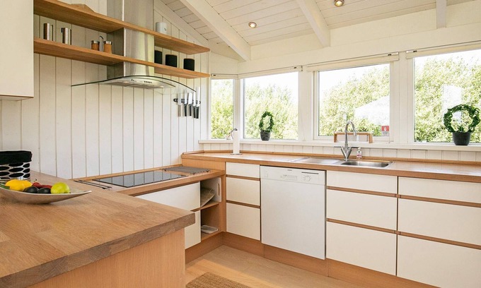 Hirtshals Casa | 6 person holiday home in Hirtshals