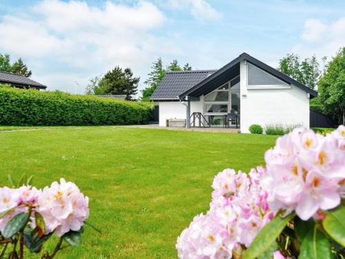 Remmer Strand Casa | 6 person holiday home in Struer-By Traum