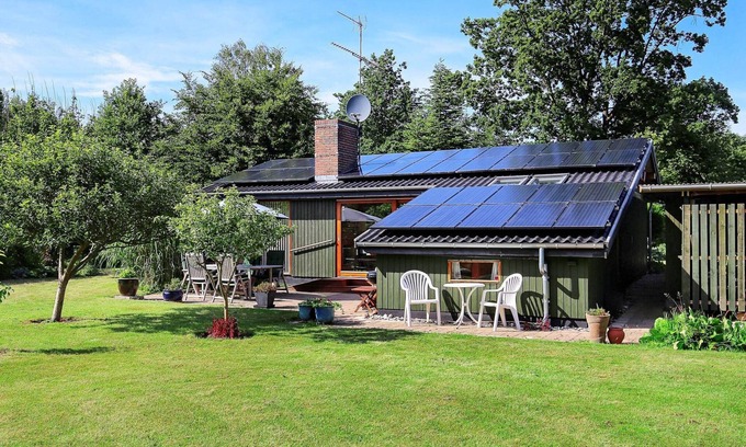 Smidstrup Strand Casa | 6 Person Holiday Home in Gilleleje
