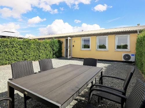 Faaborg Apartamento | 6 person holiday home in Faaborg-By Traum