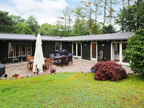 Smidstrup Strand Casa | 6 person holiday home in Gilleleje