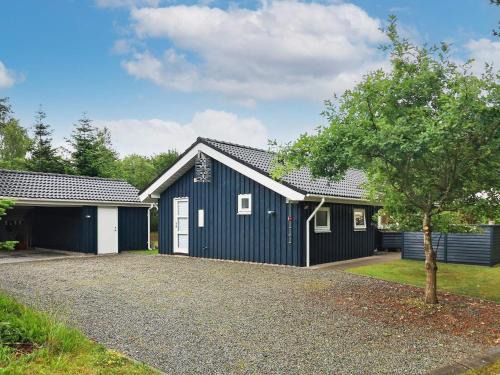 Hals Casa | 6 person holiday home in Hals