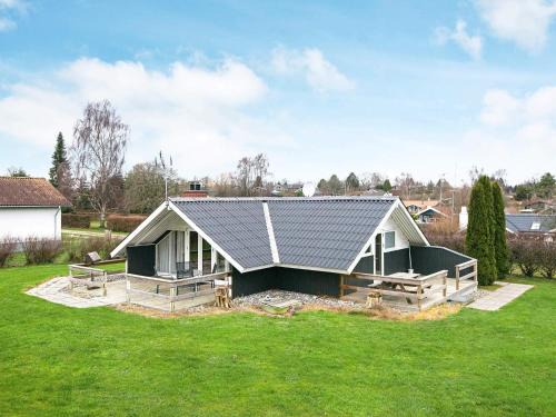 Hejlsminde Strand Casa | 6 person holiday home in Hejls