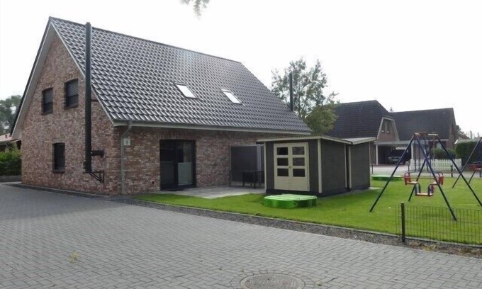 Norderteil Casa | 6 person vacation home with sauna, whirlpool, two showers and wood-burning stove in Otterndorf