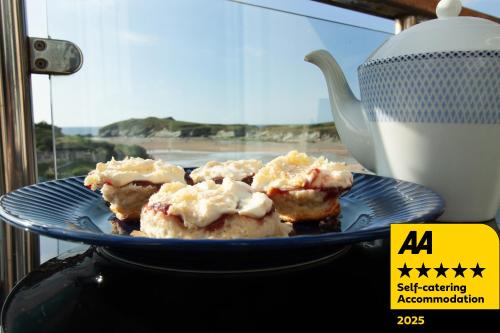 Porth Apartamento | 6 Porth Sands Newquay Cornwall Luxury with Sea Views