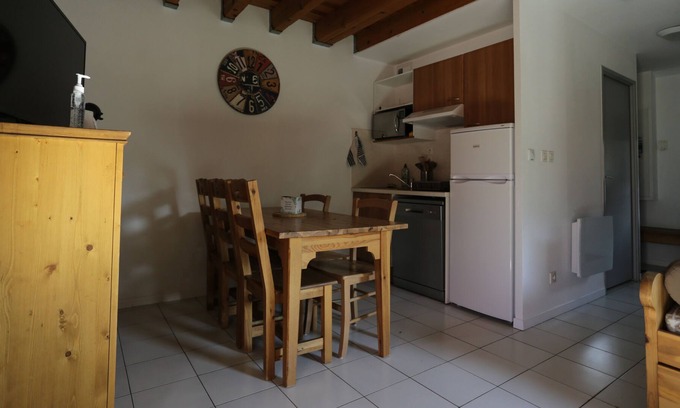 Cadeac Apartamento | 6 SLEEPING APARTMENT WITH SWIMMING POOL ACCORDING TO PERIOD