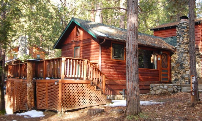 North Wawona Casa | 6 Squirrels Nest