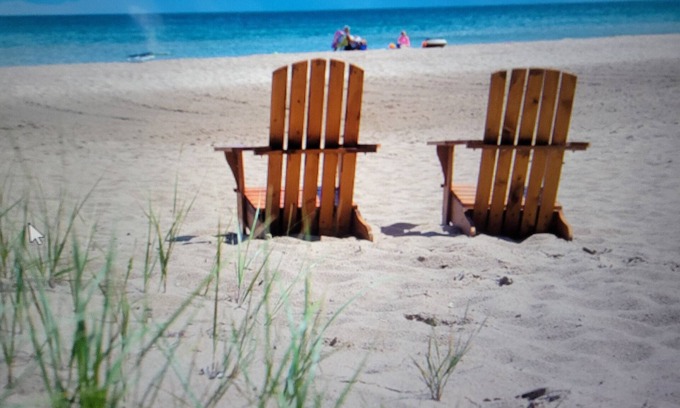 Northeastern Michigan Cabaña | #6 Thomas' Parkside Cottages, 2 BR Beach Cottage on Lake Huron, Downtown local