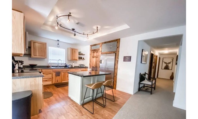 Bates Casa | 60 acres nestled in the Ouachita National Forest